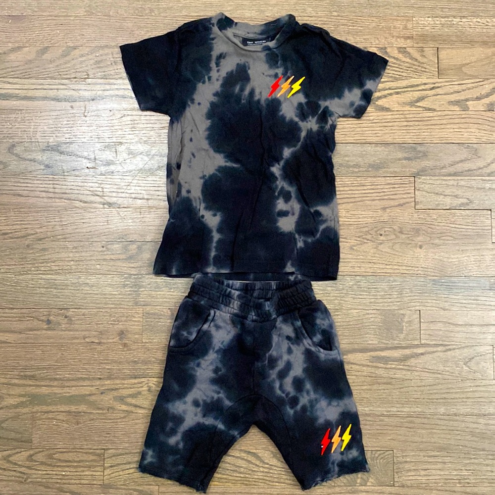 Tiny Whales RARE Like New Boys Tie Dye Lightning Bolt “Mr Dynamite” Set Size 4